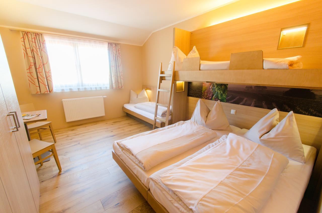 Jufa Hotel Neutal ภายนอก รูปภาพ